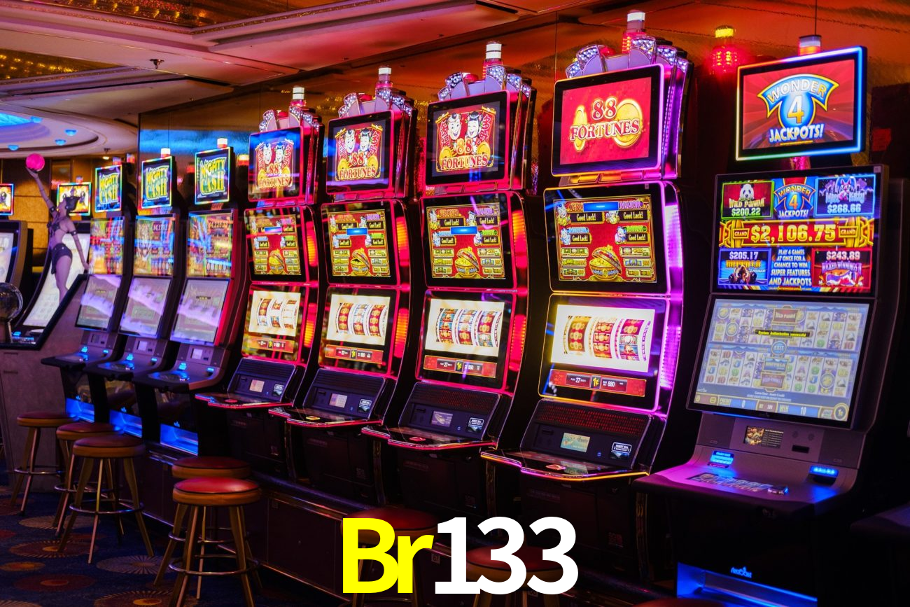 A Ascensão dos Esportes Eletrônicos: Um Novo Paradigma no Entretenimento